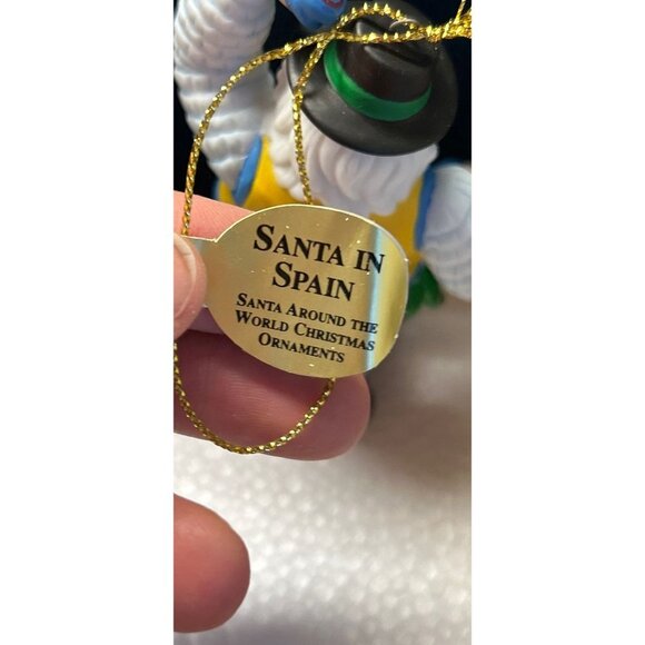 Christmas Decorations The Danbury Mint Santa in SPAIN & Santa in INDIA  3/4" - Picture 6 of 6